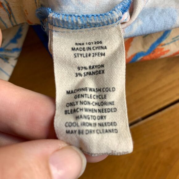 Soft Surroundings Aldea Top Blouse 3/4 Sleeve Tropical Floral Size L - Picture 7 of 8